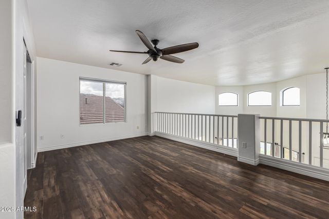 18609 W ONYX Avenue, Waddell, AZ 85355