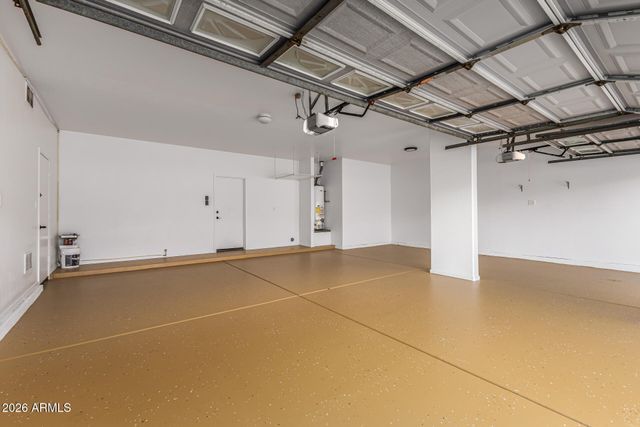 18609 W ONYX Avenue, Waddell, AZ 85355