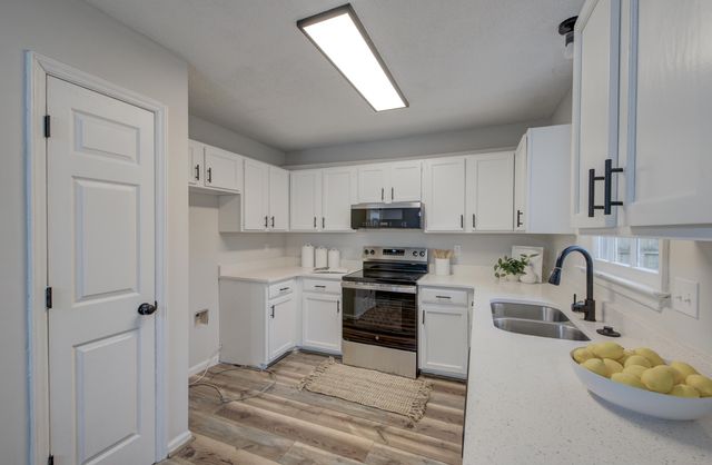 114 Hamlet Road, Summerville, SC 29485