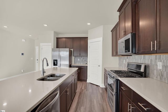 66 Galley Lane, Greenville, SC 29609