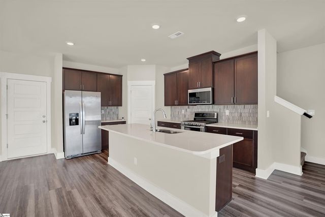 66 Galley Lane, Greenville, SC 29609