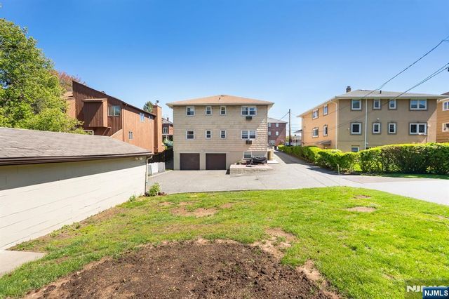 2453 1st Street, Fort Lee, NJ 07024