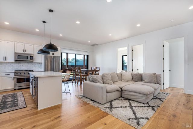 6140 Gilmore Ave, Cotati, CA 94931