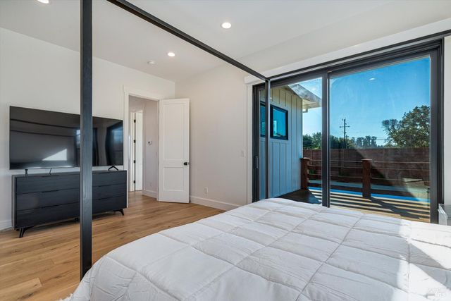 6140 Gilmore Ave, Cotati, CA 94931