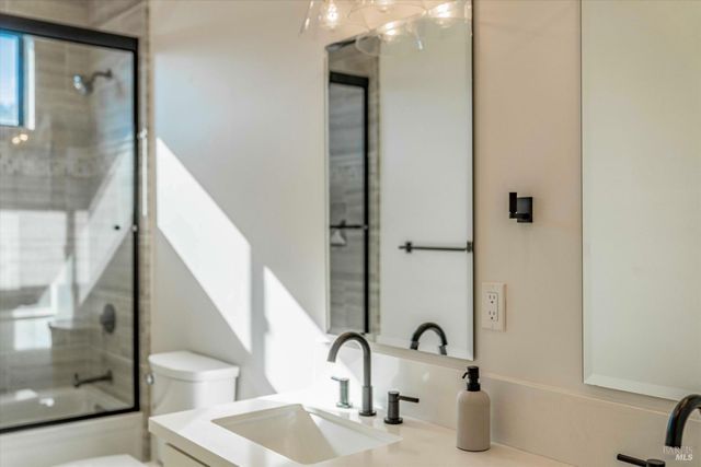 6140 Gilmore Ave, Cotati, CA 94931