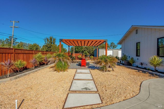 6140 Gilmore Ave, Cotati, CA 94931