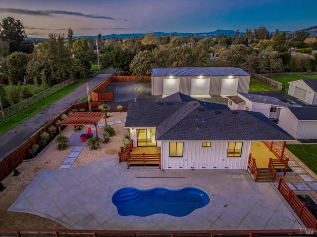 6140 Gilmore Ave, Cotati, CA 94931