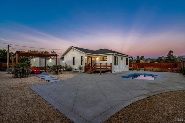 6140 Gilmore Ave, Cotati, CA 94931