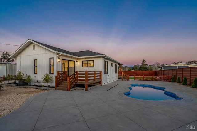 6140 Gilmore Ave, Cotati, CA 94931