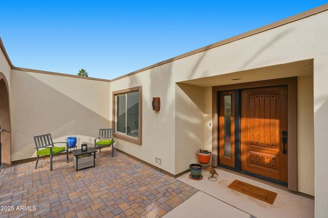 11022 W CRESTBROOK Drive, Sun City, AZ 85351