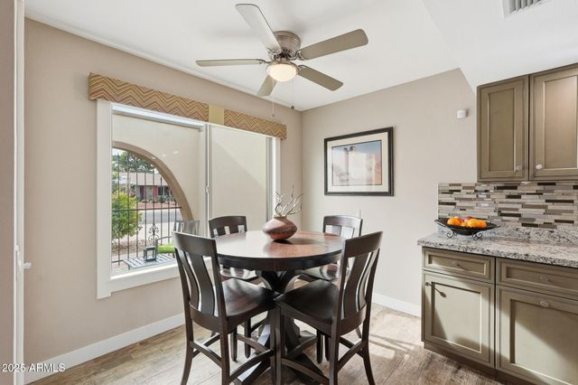 11022 W CRESTBROOK Drive, Sun City, AZ 85351