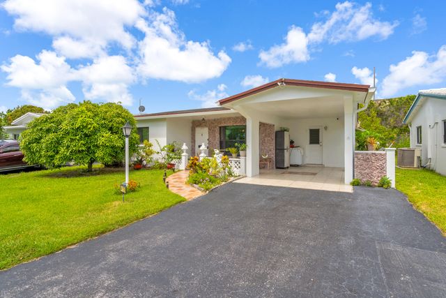 4159 NW 52nd Avenue, Lauderdale Lakes, FL 33319