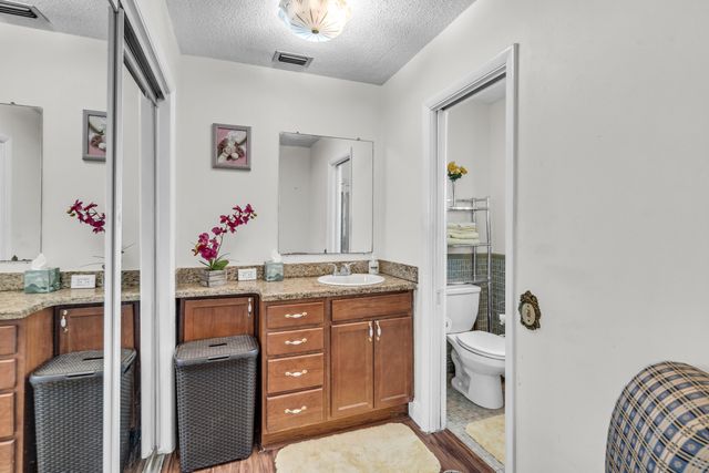 4159 NW 52nd Avenue, Lauderdale Lakes, FL 33319