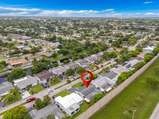 4159 NW 52nd Avenue, Lauderdale Lakes, FL 33319
