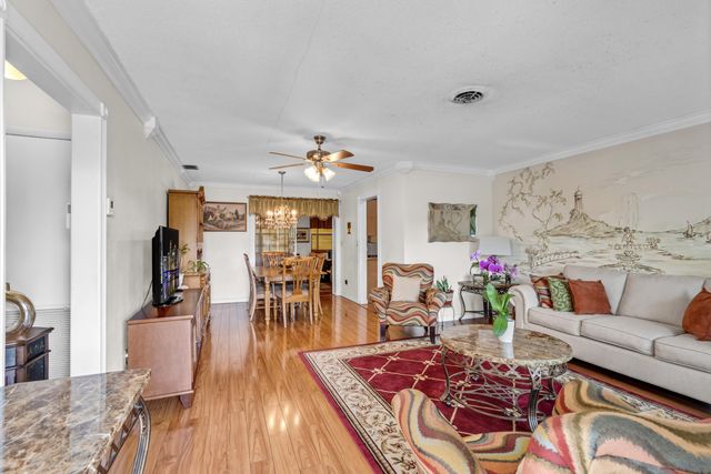 4159 NW 52nd Avenue, Lauderdale Lakes, FL 33319