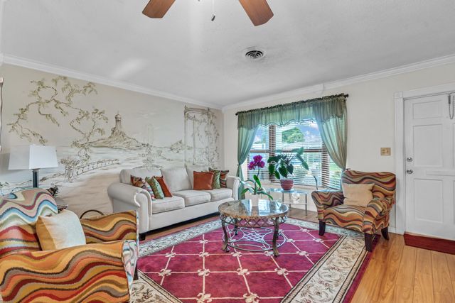 4159 NW 52nd Avenue, Lauderdale Lakes, FL 33319