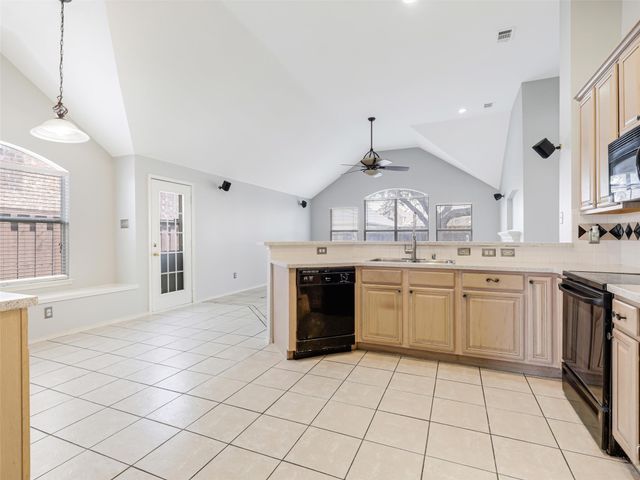 5653 Westwood Lane, The Colony, TX 75056