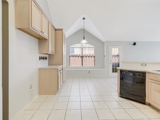 5653 Westwood Lane, The Colony, TX 75056