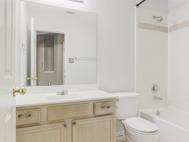 5653 Westwood Lane, The Colony, TX 75056