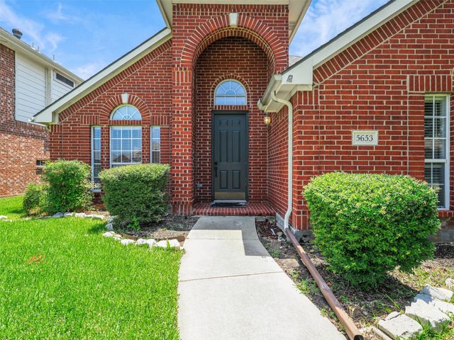 5653 Westwood Lane, The Colony, TX 75056