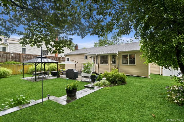 333 Ontario Street, Ronkonkoma, NY 11779