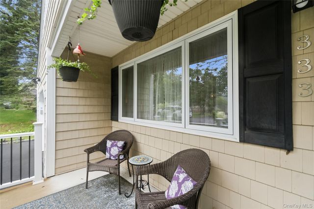 333 Ontario Street, Ronkonkoma, NY 11779