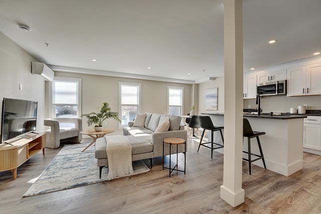 621 Islington St Ste B, Portsmouth, NH 03801