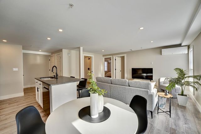 621 Islington St Ste B, Portsmouth, NH 03801