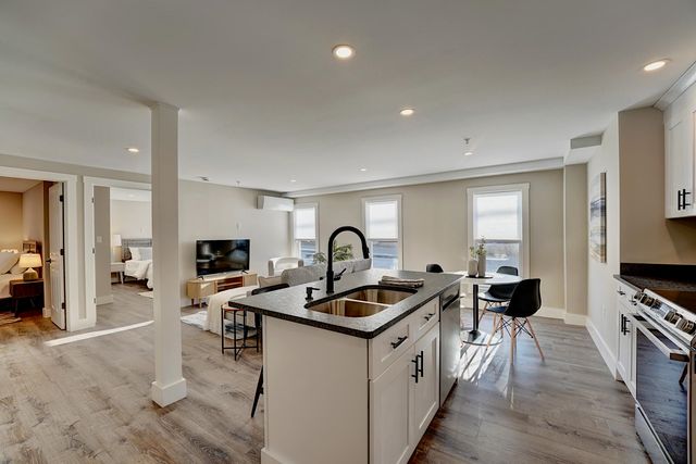 621 Islington St Ste B, Portsmouth, NH 03801