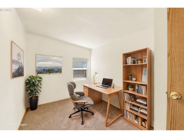 2025 DEVOS St, Eugene, OR 97402