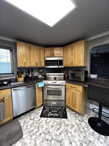 812 1ST STREET, Menasha, WI 54952