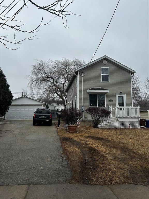 812 1ST STREET, Menasha, WI 54952