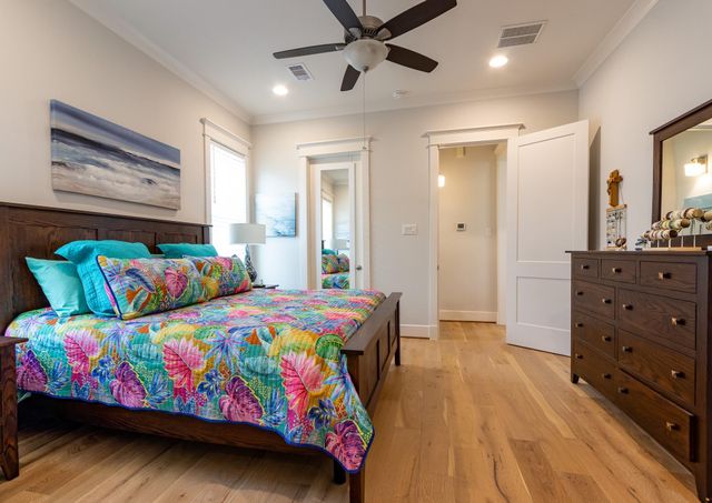 6 Hammock Trail, Galveston, TX 77554
