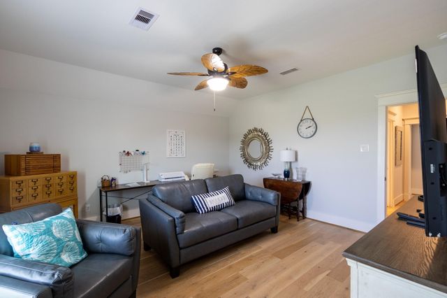 6 Hammock Trail, Galveston, TX 77554