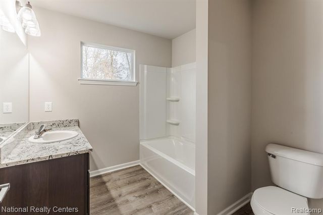 25025 Fairgrove Street, Woodhaven, MI 48183