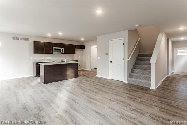 25025 Fairgrove Street, Woodhaven, MI 48183