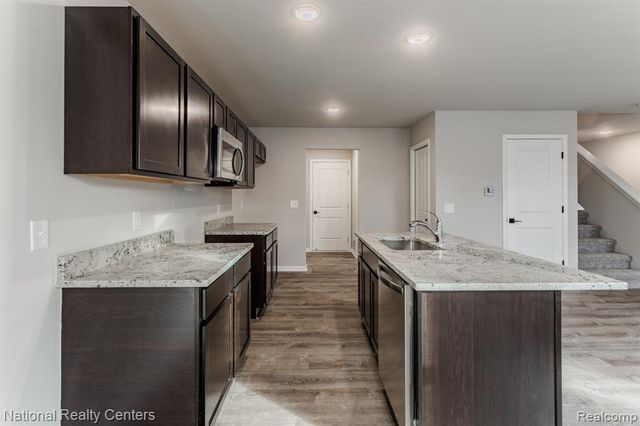 25025 Fairgrove Street, Woodhaven, MI 48183