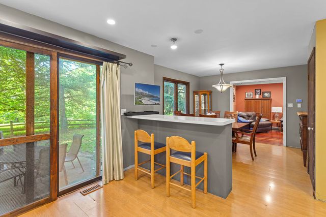 2100 59th Streets, Downers Grove, IL 60516
