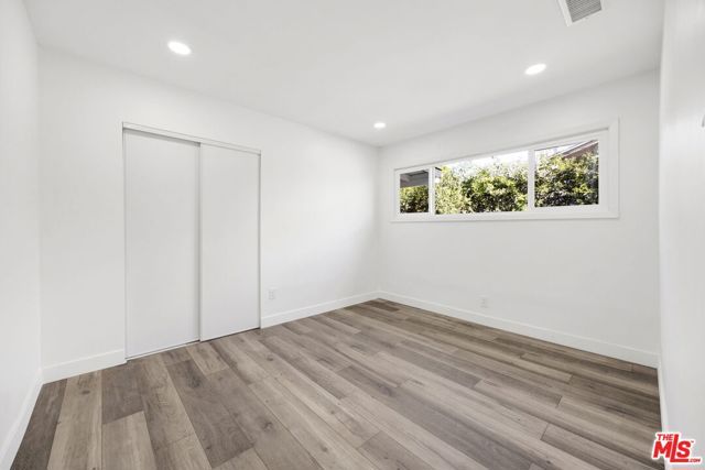 1213 Thompson Avenue, Glendale, CA 91201