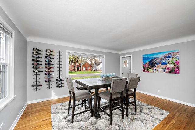 409 Jefferson Avenue S, Hopkins, MN 55343