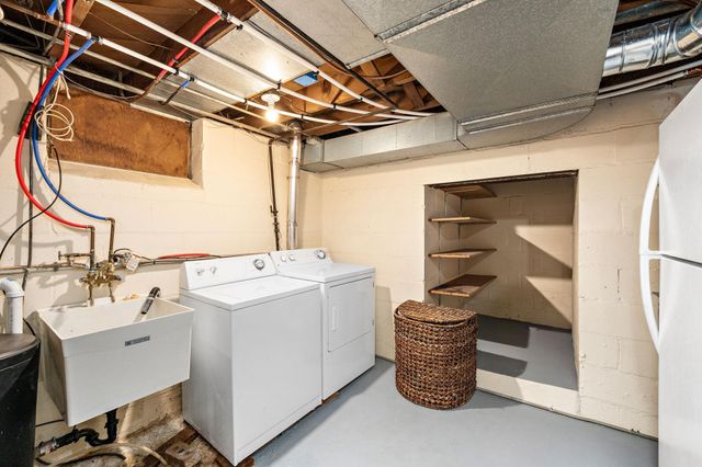 409 Jefferson Avenue S, Hopkins, MN 55343