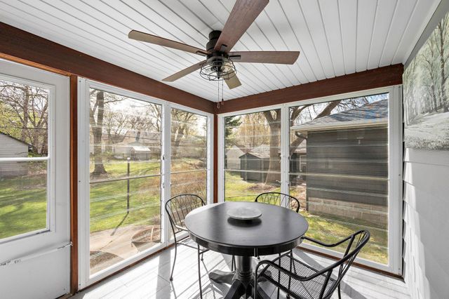 409 Jefferson Avenue S, Hopkins, MN 55343