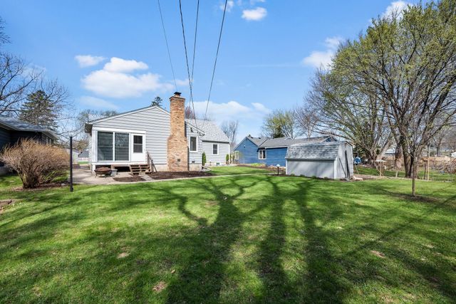 409 Jefferson Avenue S, Hopkins, MN 55343