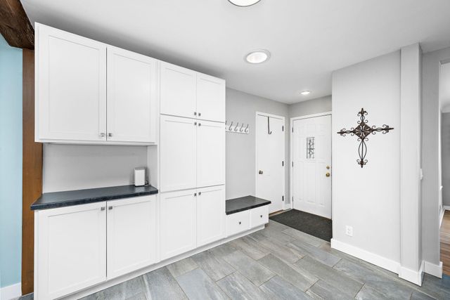 409 Jefferson Avenue S, Hopkins, MN 55343