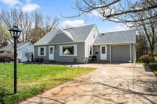 409 Jefferson Avenue S, Hopkins, MN 55343