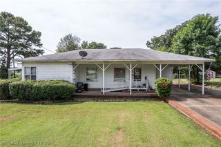 2600 Russell Road, Van Buren, AR 72956