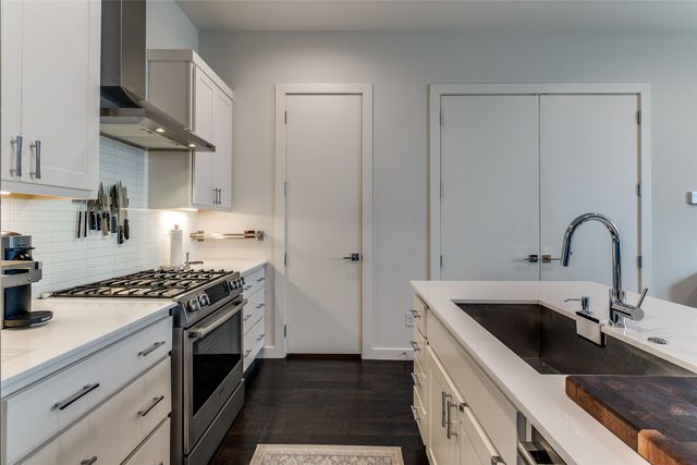 4626 Munger Avenue 202, Dallas, TX 75204