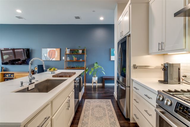 4626 Munger Avenue 202, Dallas, TX 75204