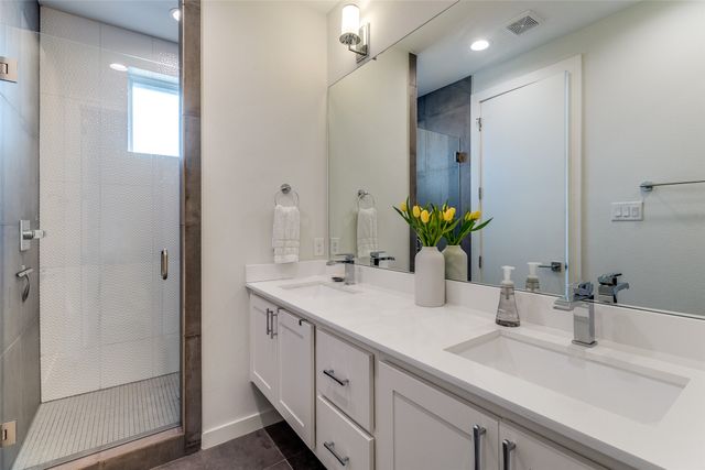 4626 Munger Avenue 202, Dallas, TX 75204