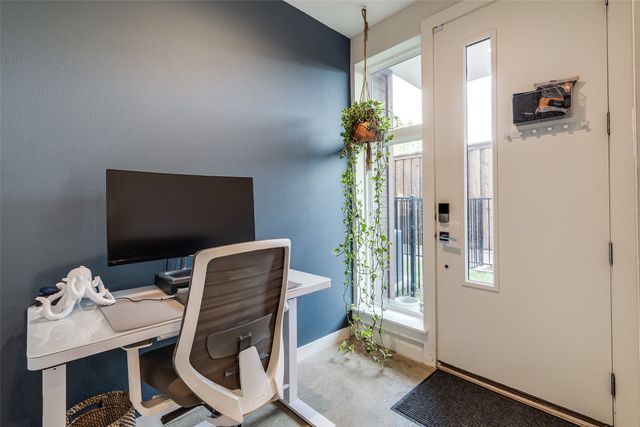 4626 Munger Avenue 202, Dallas, TX 75204